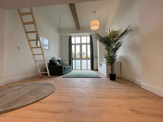 Wohnung zur Miete 650 € 29 m² Geschoss 1/3 frei ab sofort Friedberg 61169