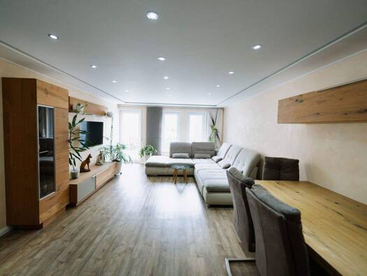 Wohnung zum Kauf 349.000 € 3 Zimmer 113,3 m² Amorbach Neckarsulm 74172