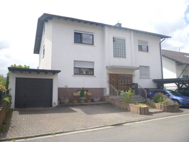 Mehrfamilienhaus zum Kauf 500.000 € 8 Zimmer 236 m² 629 m² Grundstück Neuenhaßlau Hasselroth 63594