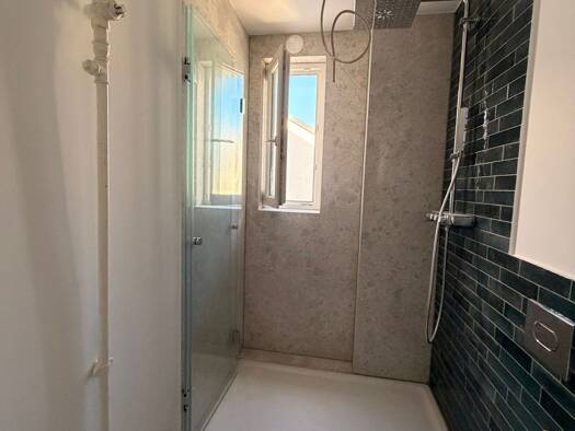 Wohnung zur Miete 1.450 € 3 Zimmer 80 m² Geschoss 4/5 frei ab 02.02.2026 Neckarstraße 214 Ost Stuttgart 70190