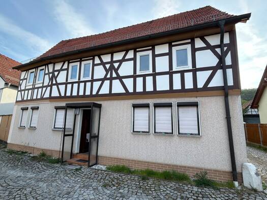 Einfamilienhaus zum Kauf 90.000 € 5 Zimmer 150 m² 400 m² Grundstück frei ab sofort Lohbankgasse 154 Seebergen Drei Gleichen 99869
