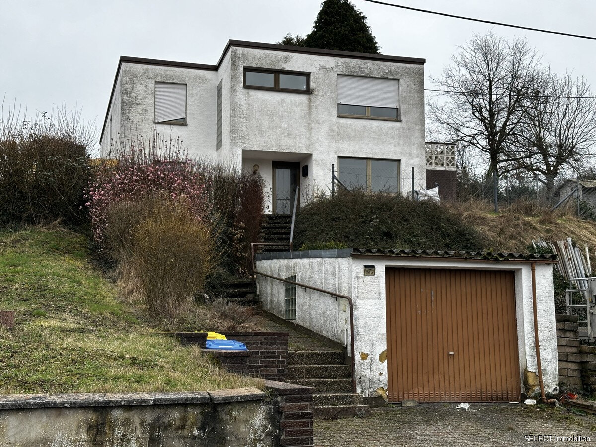 Haus zum Kauf 109.000 € 5 Zimmer 140 m²<br/>Wohnfläche 784 m²<br/>Grundstück Schiffweiler Schiffweiler 66578