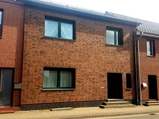 Einfamilienhaus zum Kauf 159.000 € 5 Zimmer 120 m² 850 m² Grundstück Crivitz 19089