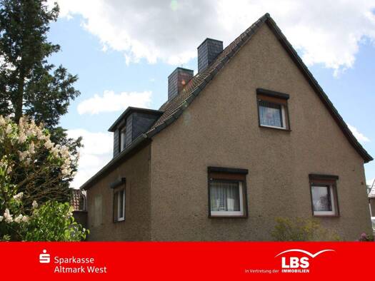 Einfamilienhaus zum Kauf provisionsfrei 155.000 € 5 Zimmer 122,8 m² 1.132 m² Grundstück Salzwedel 29410
