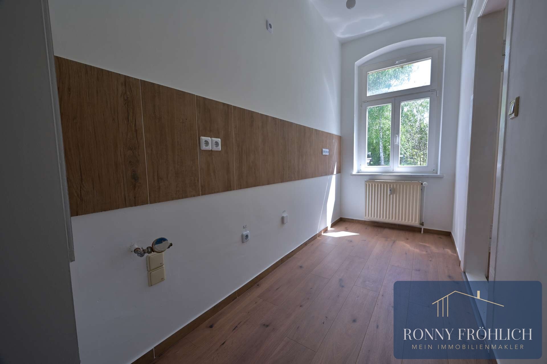 Wohnung zur Miete 335 € 2 Zimmer 61,2 m²<br/>Wohnfläche EG<br/>Geschoss Oberlungwitz 09353