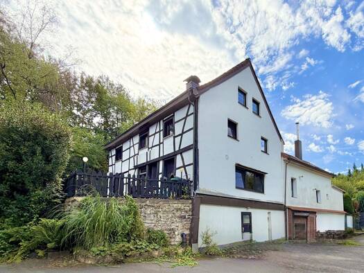 Mehrfamilienhaus zum Kauf 349.000 € 10,5 Zimmer 145 m² 1.129 m² Grundstück Winz-Baak Hattingen 45529