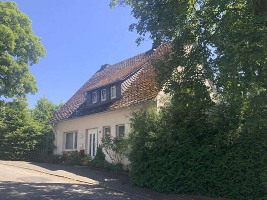 Einfamilienhaus zum Kauf 221.000 € 7 Zimmer 135 m² 495 m² Grundstück Brilon 59929