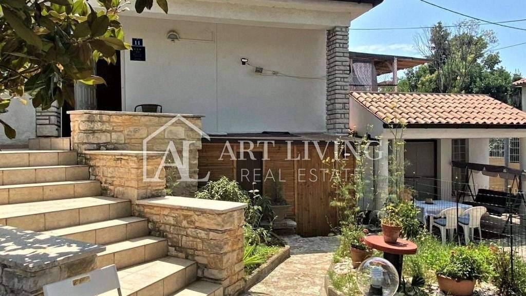 Haus zum Kauf 600.000 € 4 Zimmer 193 m² Umag Centar, Luka, Finida