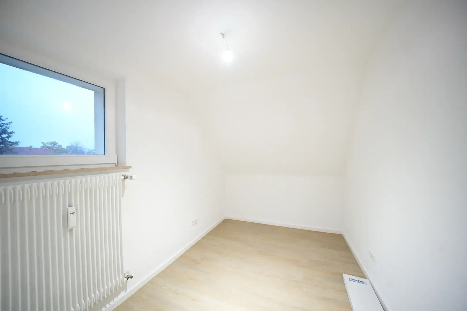 Wohnung zur Miete 700 € 4 Zimmer 65 m²<br/>Wohnfläche ab sofort<br/>Verfügbarkeit Damaschkestraße Frauenland Würzburg 97074