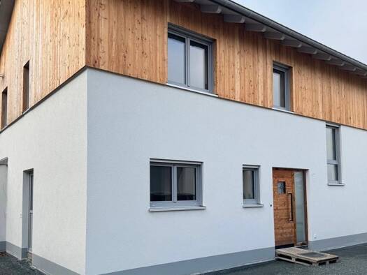 Einfamilienhaus zur Miete 1.650 € 6 Zimmer 210 m² 1.020 m² Grundstück frei ab sofort Oberlangenstadt Küps 96328