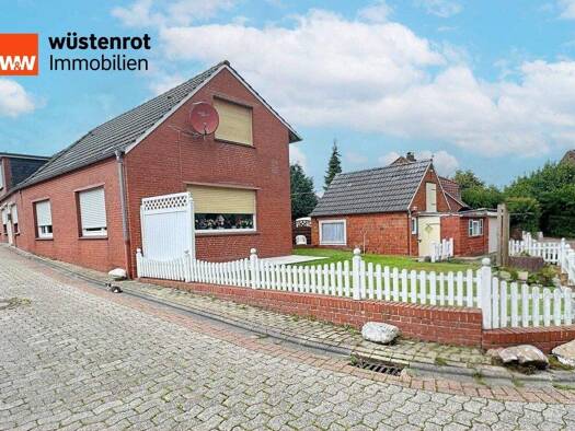 Reihenendhaus zum Kauf 129.000 € 9 Zimmer 202 m² 297 m² Grundstück Visquard Krummhörn 26736