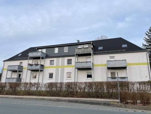Wohnung zur Miete 599 € 3 Zimmer 72 m² frei ab 15.09.2026 Herlasgrüner Straße 40 Treuen Treuen 08233