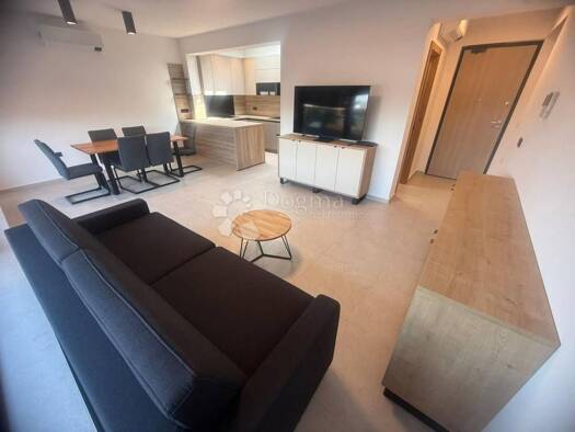 Wohnung zur Miete 982 € 3 Zimmer 87 m² 3. Geschoss Centar, Varazdin Varazdin