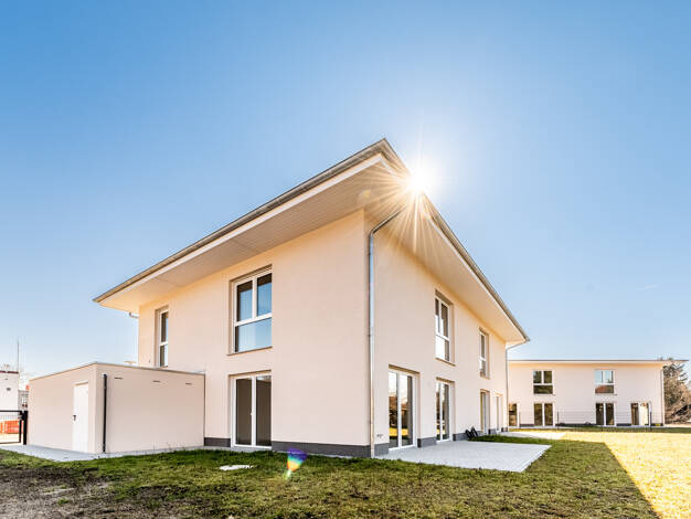 Doppelhaushälfte zum Kauf 399.000 € 5 Zimmer 145 m² 435 m² Grundstück frei ab sofort Großräschen 01983