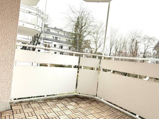 Wohnung zur Miete 1.400 € 2 Zimmer 67 m² Geschoss 1/4 frei ab sofort Isoldenstraße 50 Schwabing-Freimann München 80804