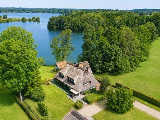 Einfamilienhaus zum Kauf 2.950.000 € 7 Zimmer 200 m² 4.252 m² Grundstück Niederkleveez Bösdorf 24306