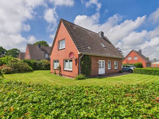 Einfamilienhaus zum Kauf 235.000 € 4 Zimmer 110,9 m² 769 m² Grundstück frei ab sofort Leck Leck 25917