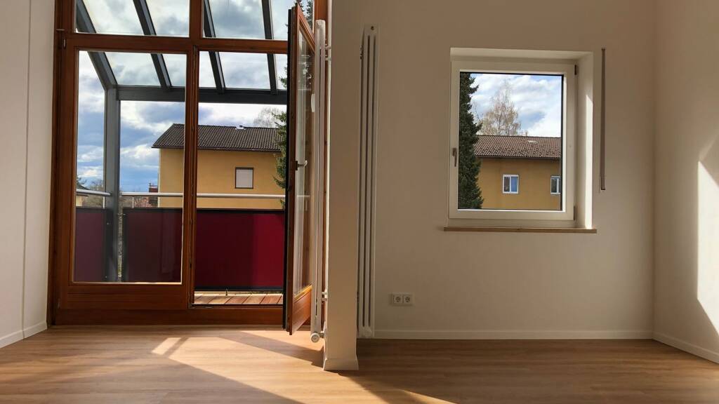 Wohnung zur Miete 765 € 2 Zimmer 61 m² 2. Geschoss frei ab 01.06.2026 Eugen-Rosner-Straße 22 Traunstein 83278