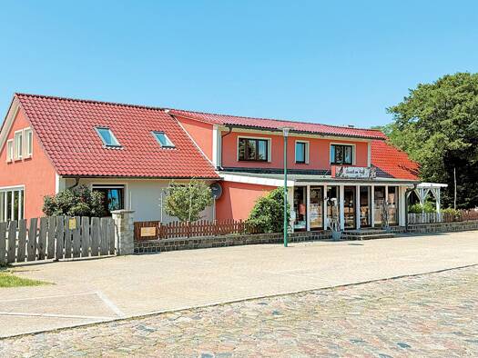 Einfamilienhaus zum Kauf 375.000 € 1 Zimmer 140 m² 7.100 m² Grundstück Luckower Str. 3 Vogelsang Vogelsang-Warsin 17375