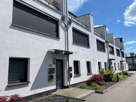 Wohnung zur Miete 900 € 3 Zimmer 75 m² EG Montabaur 56410