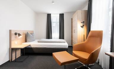 Wohnung zur Miete Wohnen auf Zeit 1.440 € 1 Zimmer 20 m² frei ab 13.04.2025 Seligenthaler Str. Nikola Landshut 84034