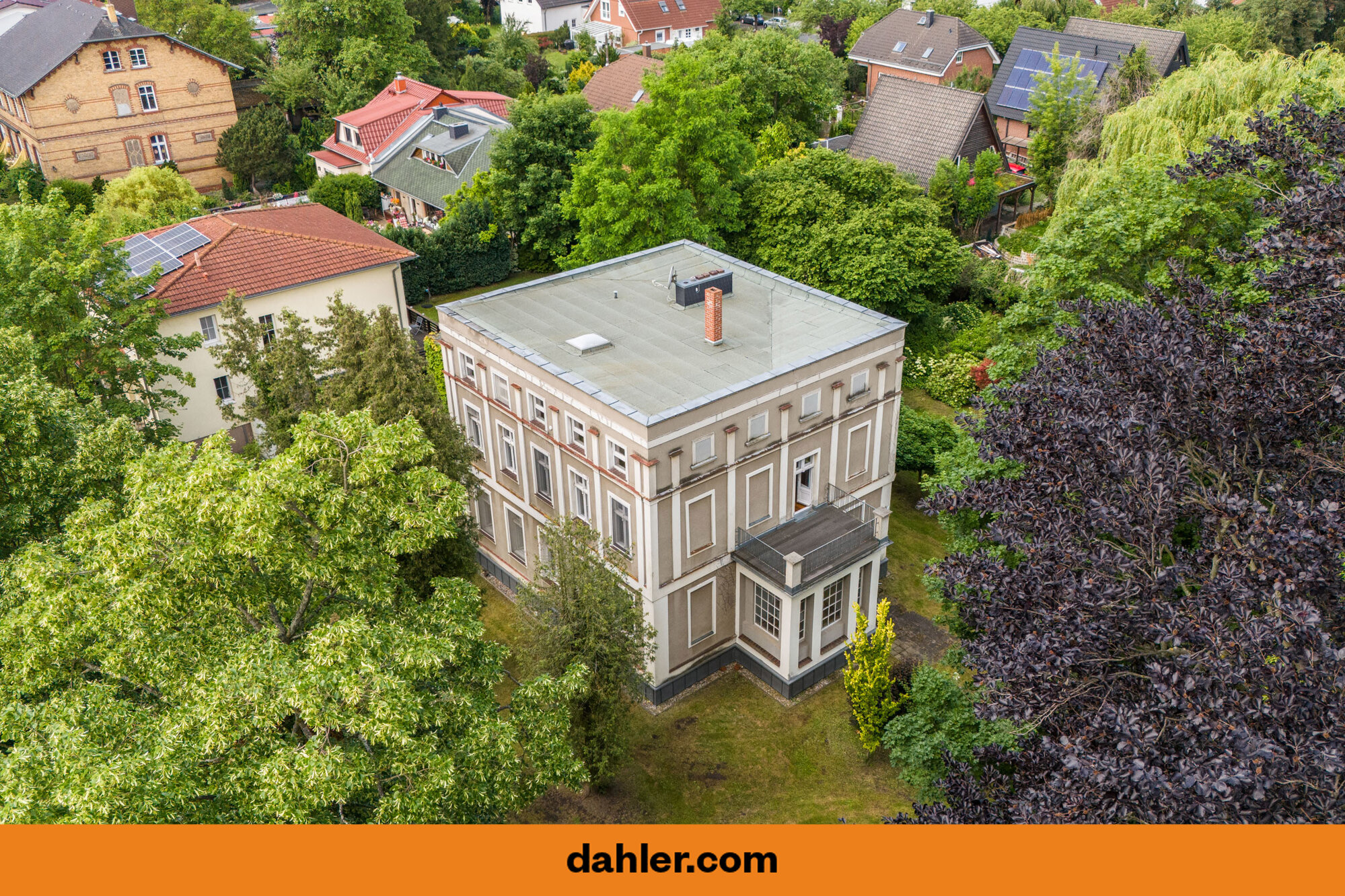 Villa zum Kauf 1.800.000 € 10 Zimmer 290,7 m²<br/>Wohnfläche 1.300 m²<br/>Grundstück Karow Berlin-Karow 13125