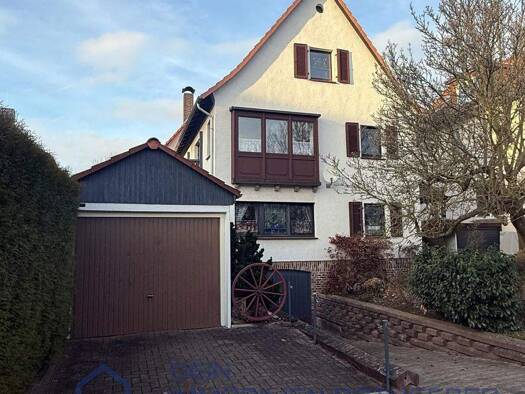 Mehrfamilienhaus zum Kauf 375.000 € 9,5 Zimmer 281 m² 826 m² Grundstück Eschwege 37269