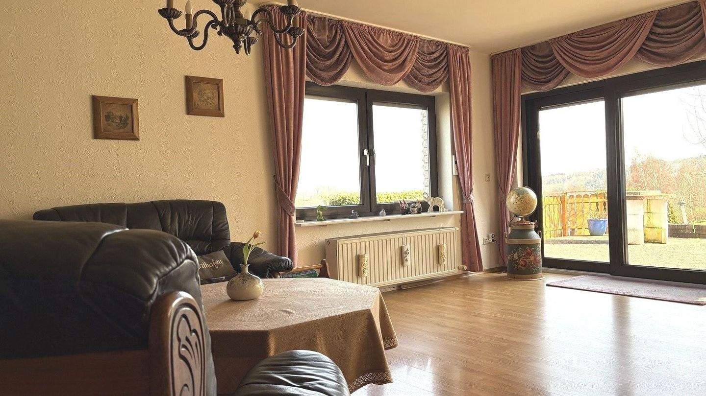 Immobilie in Herscheid - Modernes Zweifamilienhaus in begehrter Lage von Herscheid - Bild 2