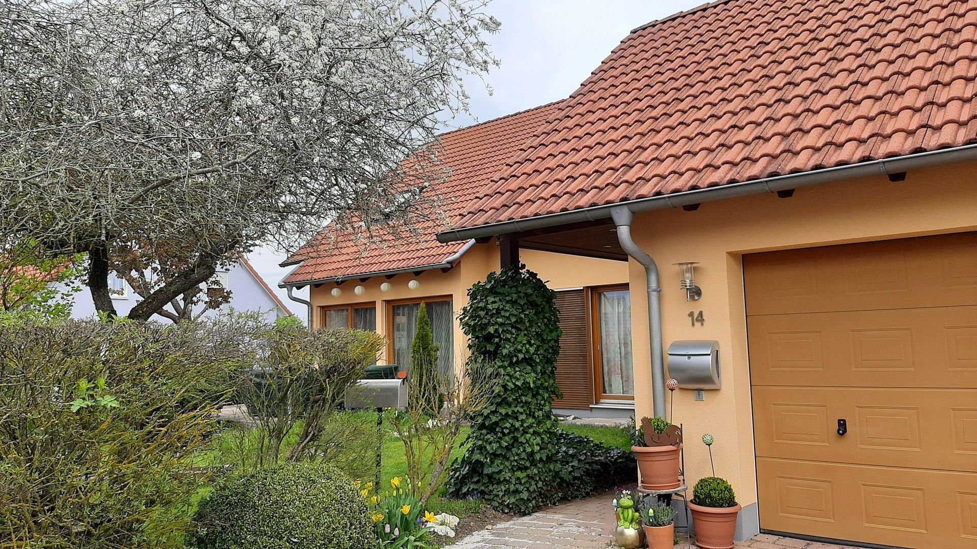 Einfamilienhaus zum Kauf provisionsfrei 599.000 € 5 Zimmer 141 m²<br/>Wohnfläche 680 m²<br/>Grundstück Deining Deining 92364