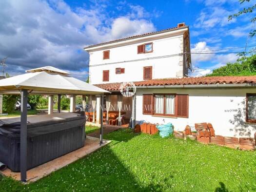 Haus zum Kauf 364.000 € 4 Zimmer 168 m² Červar-Porat