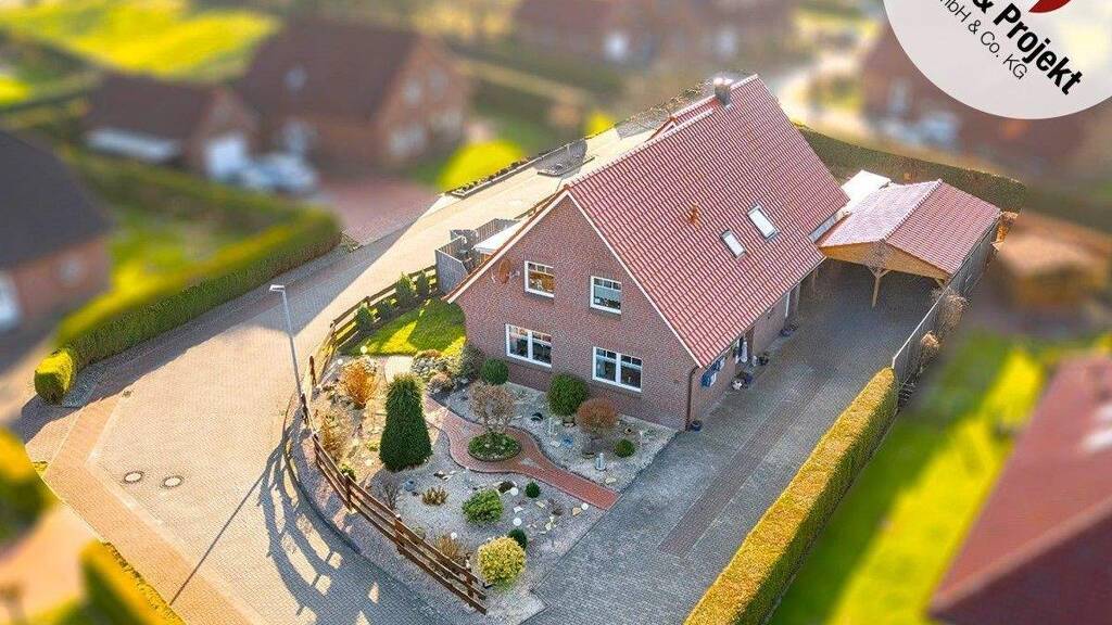 Mehrfamilienhaus zum Kauf 435.000 € 10 Zimmer 223 m² 715 m² Grundstück Blomberg 26487