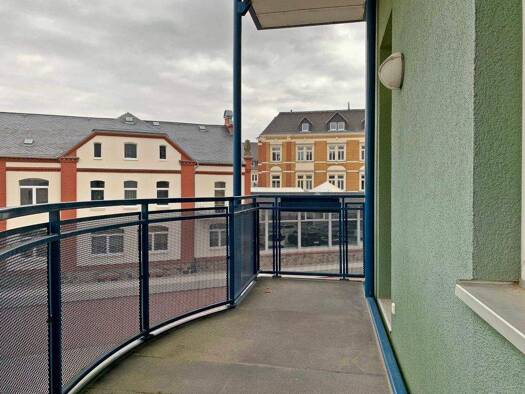 Wohnung zur Miete 308 € 2 Zimmer 67,1 m² 2. Geschoss Bahnhofstraße 69 Döbeln 04720