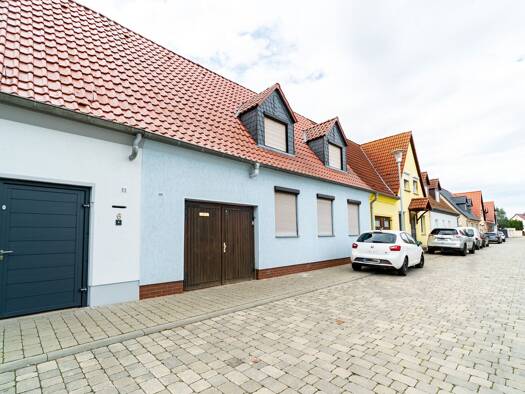 Reihenmittelhaus zum Kauf 84.800 € 4 Zimmer 80 m² 834 m² Grundstück Hoym Seeland 06467