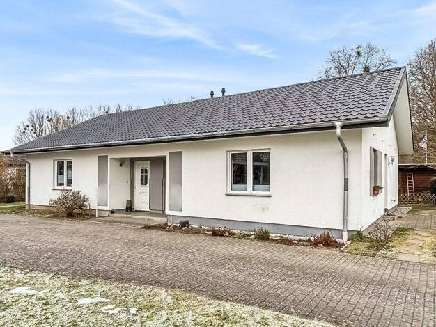 Mehrfamilienhaus zum Kauf 269.000 € 4 Zimmer 124 m² 2.438 m² Grundstück Hanshagen 17509