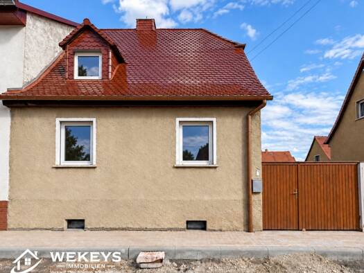 Doppelhaushälfte zum Kauf 69.000 € 4 Zimmer 77 m² 327 m² Grundstück Heldrungen An der Schmücke 06577
