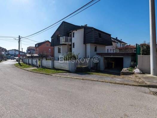 Haus zum Kauf 350.000 € 5 Zimmer 260 m² Sesvete