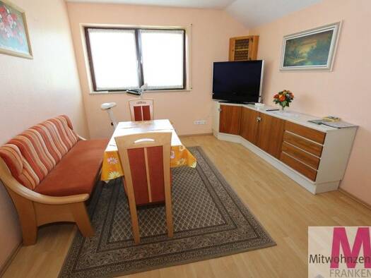 WG-Zimmer zur Miete Wohnen auf Zeit 450 € 21 m² 1. Geschoss frei ab sofort Unterfarrnbach Fürth 90766
