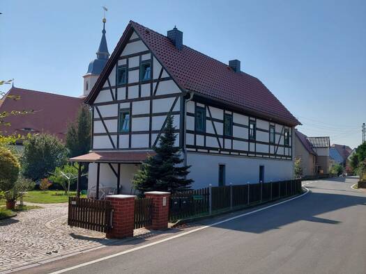 Wohnung zur Miete 252 € 2 Zimmer 42 m² 1. Geschoss Heynitzer Straße 24 Heynitz Nossen 01683