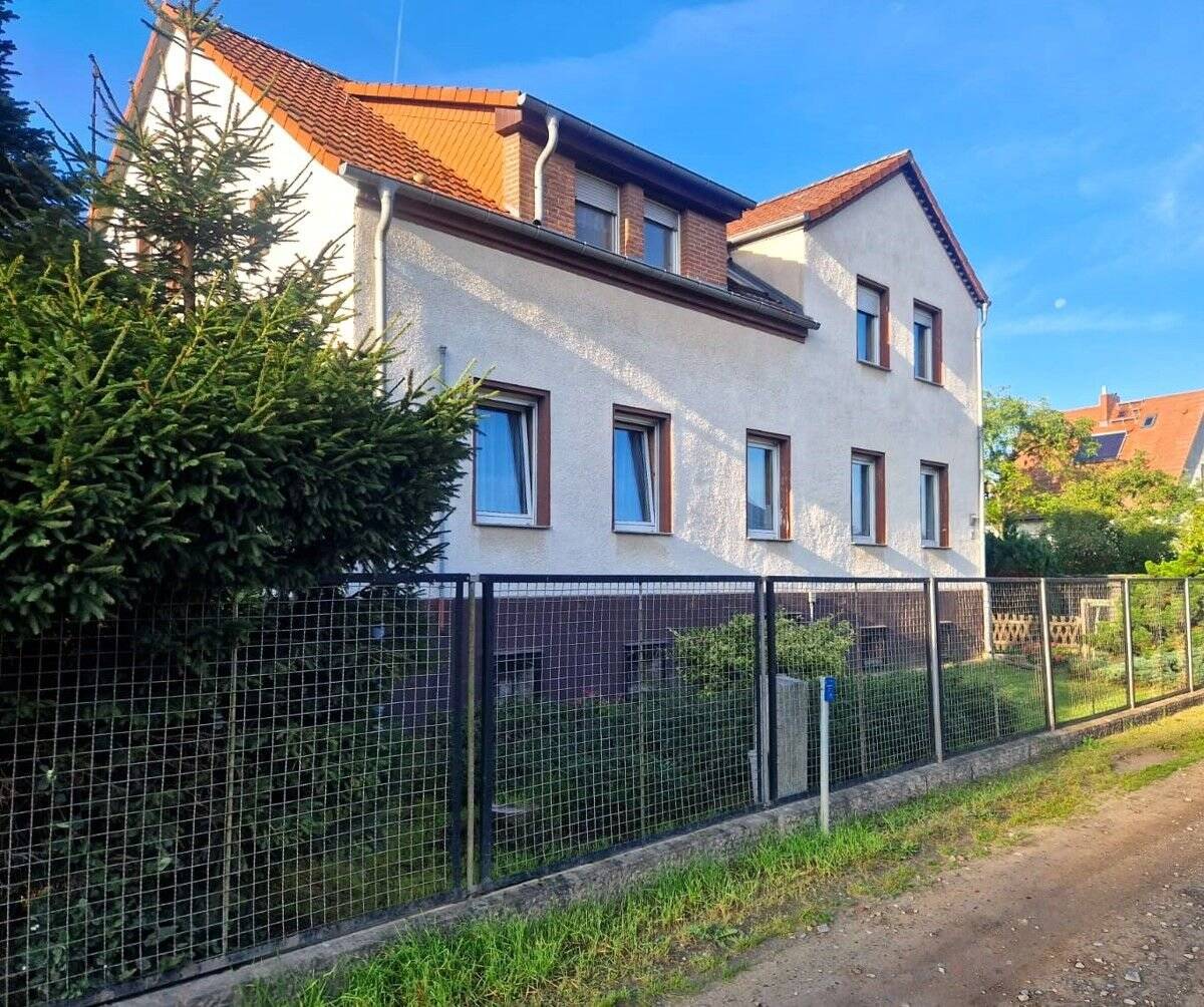 Einfamilienhaus zum Kauf 360.000 € 8 Zimmer 188 m²<br/>Wohnfläche 8.152 m²<br/>Grundstück Storkow Storkow 15859