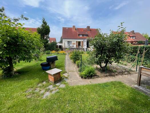 Doppelhaushälfte zur Versteigerung 225.000 € 4 Zimmer 99 m² 408 m² Grundstück frei ab sofort Kleiberweg 46 Stadtfeld West Magdeburg 39110