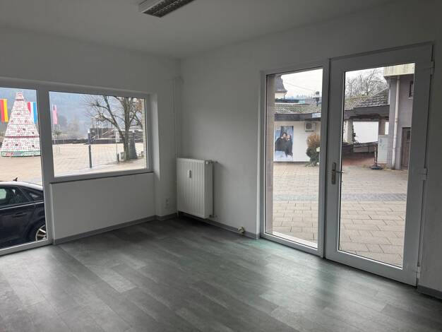 Ladenfläche zur Miete provisionsfrei 4 Zimmer Mettlach 66693