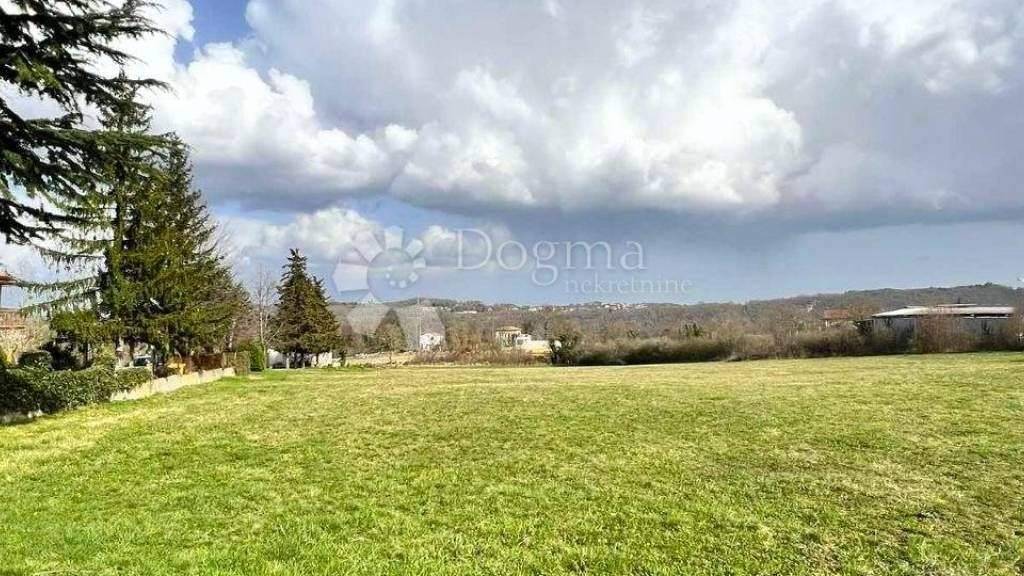 Land-/Forstwirtschaft zum Kauf 470.000 € Luka