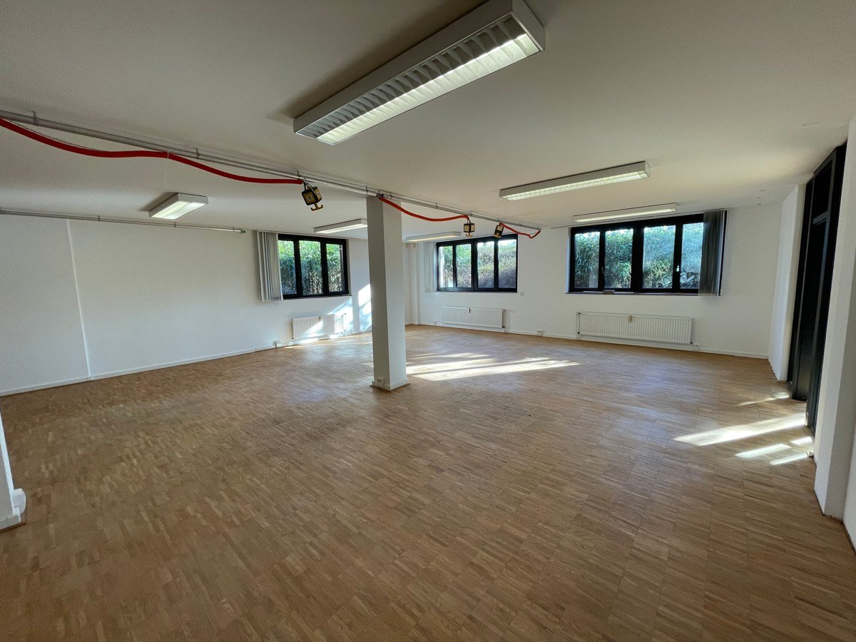 Bürofläche zur Miete Provisionsfrei 1.200 € 4 Zimmer 150 m²<br/>Bürofläche Holzbüttgen Kaarst 41564