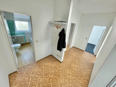 Wohnung zur Miete 490 € 3 Zimmer 63,5 m² 3. Geschoss frei ab sofort Anton-Bruckner-Str. Frauenland Würzburg 97074