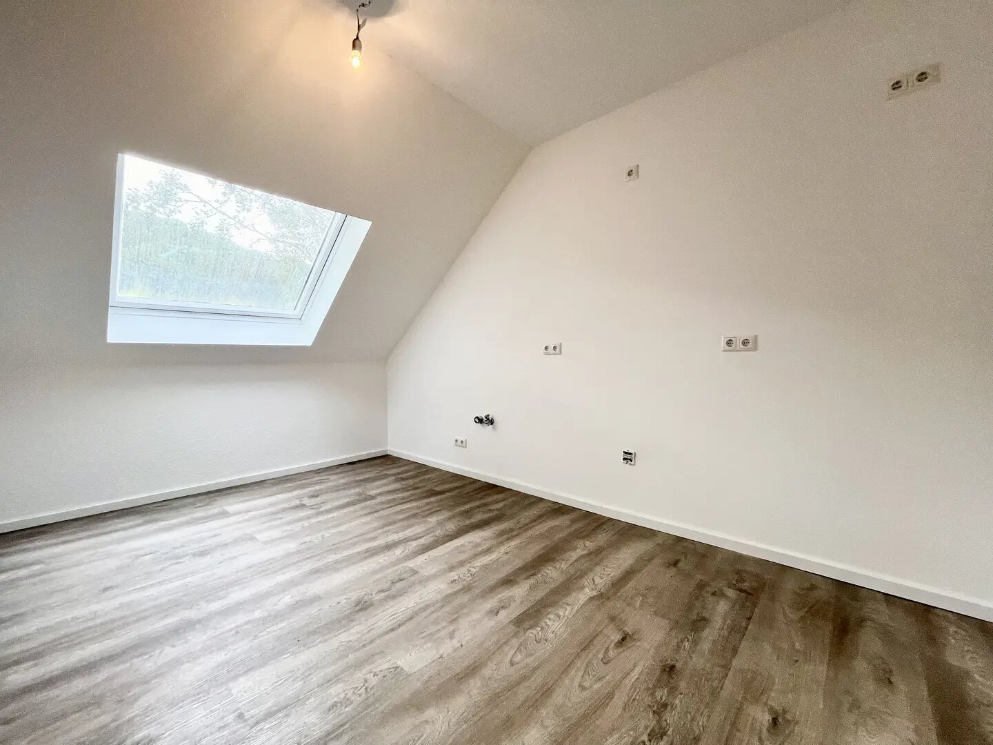 Wohnung zur Miete 700 € 4 Zimmer 98 m²<br/>Wohnfläche ab sofort<br/>Verfügbarkeit Fährstr. Barkhausen Porta Westfalica 32457