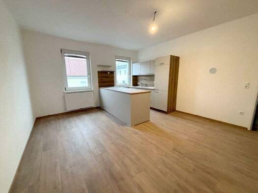 Wohnung zur Miete 1.490 € 4 Zimmer 129 m² 1. Geschoss Frohsdorf 2821