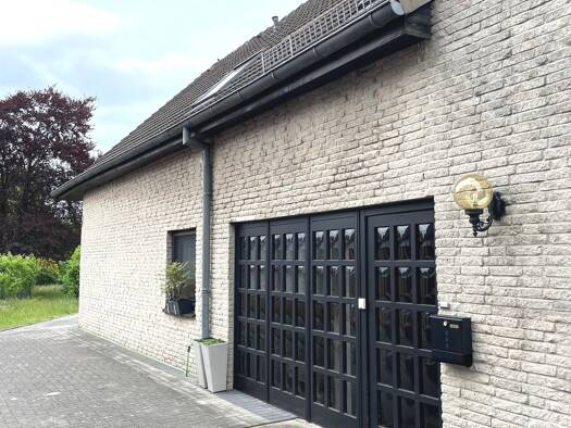 Doppelhaushälfte zum Kauf 298.000 € 4 Zimmer 120 m² 258,1 m² Grundstück Bremen 28279