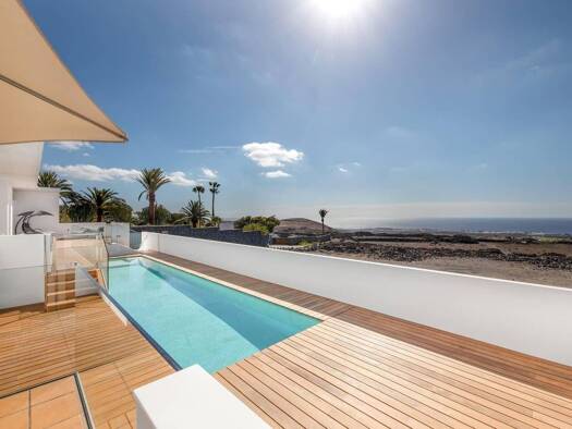 Villa zum Kauf 1.240.000 € 3 Zimmer 265 m² 1.182 m² Grundstück Tías 35572