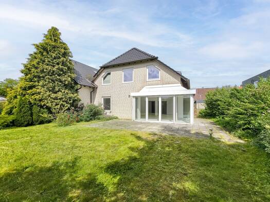 Mehrfamilienhaus zum Kauf als Kapitalanlage geeignet 695.000 € 274 m² 678 m² Grundstück Wülferode Kirchrode - Bemerode - Wülferode 30539