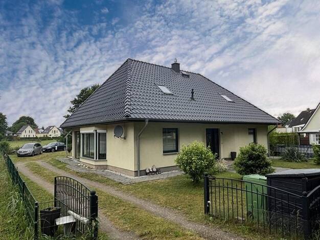 Bungalow zum Kauf 450.000 € 3 Zimmer 100 m² 1.105 m² Grundstück Lubmin 17509